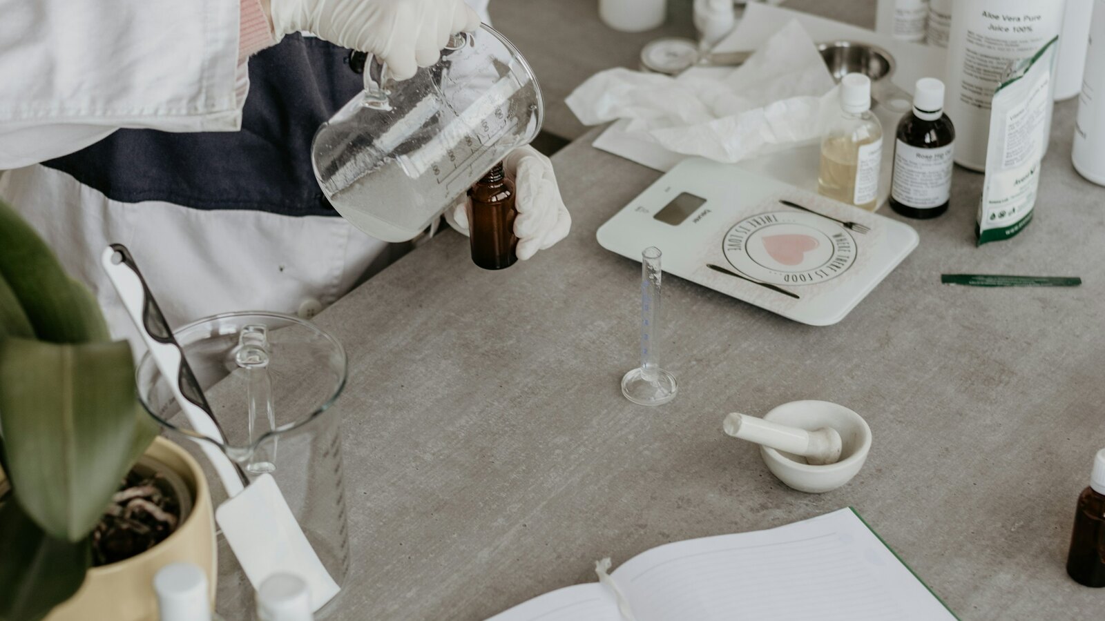 Formulating a cosmetic product in the laboratory